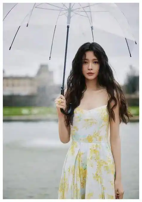 原创沈梦辰神似封银沙爆改金发造型惨遭翻车