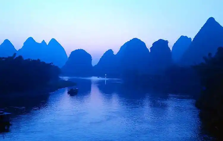 8月31日 周四 农历七月十六,十二生肖运势及注意事项-大江头条