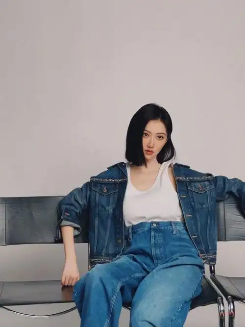 短发造型酷飒绝美,气场全开,百变景甜……|景甜|短发|百变_新浪新闻