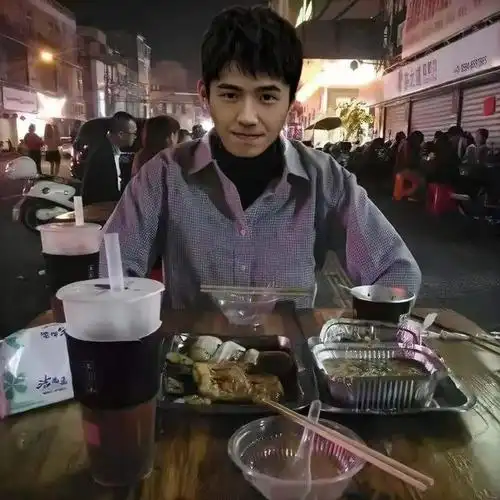 回应: 有什么可以假装男朋友的照片吗!