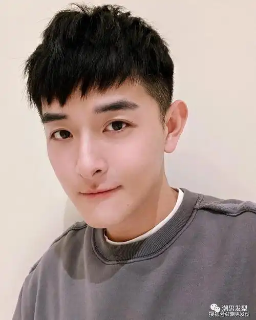 2021元旦男生发型怎么剪才帅?就留这3款,时尚减龄又帅气!_手机搜狐网