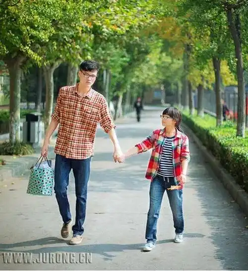 句容女生身高1米7以上是什么感觉,已笑喷!