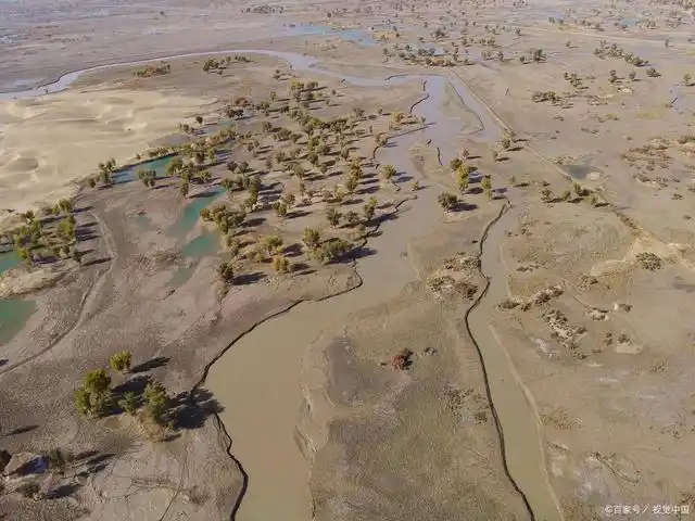 三是人类活动的影响,加快了罗布泊水面面积的不断萎缩,直至干涸.