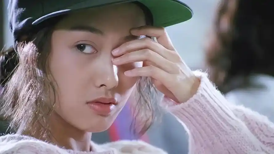 回顾朱茵离开周星驰下嫁黄贯中住破屋开破车却羡慕哭千万人