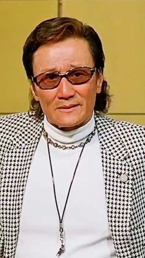 谢贤图片年轻,千王之王_大山谷图库