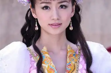 嫁给土行孙,申公豹向邓九公使眼色让他答应土行孙今晚就和邓婵玉成亲