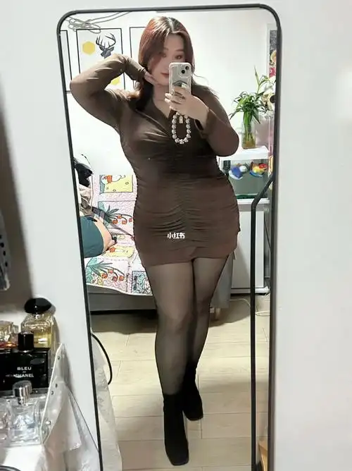 165/160斤,大码辣妹棕色包臀裙yyds!