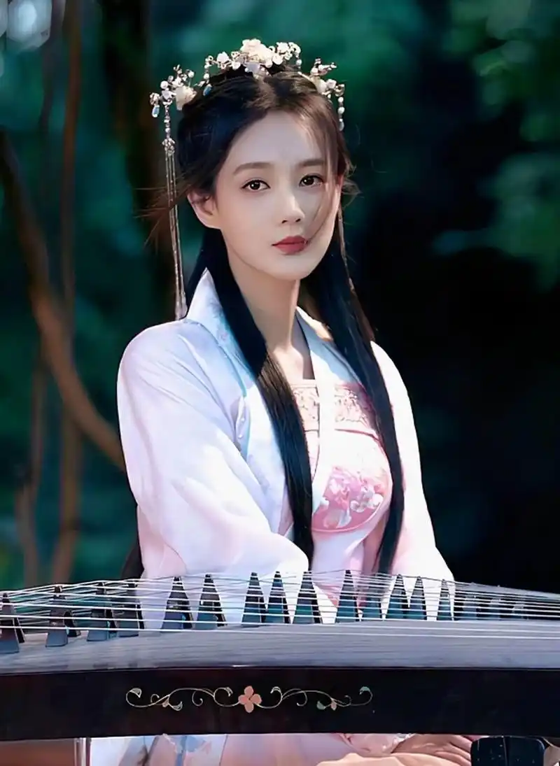 狂飙#  李一桐古装比现代装还美