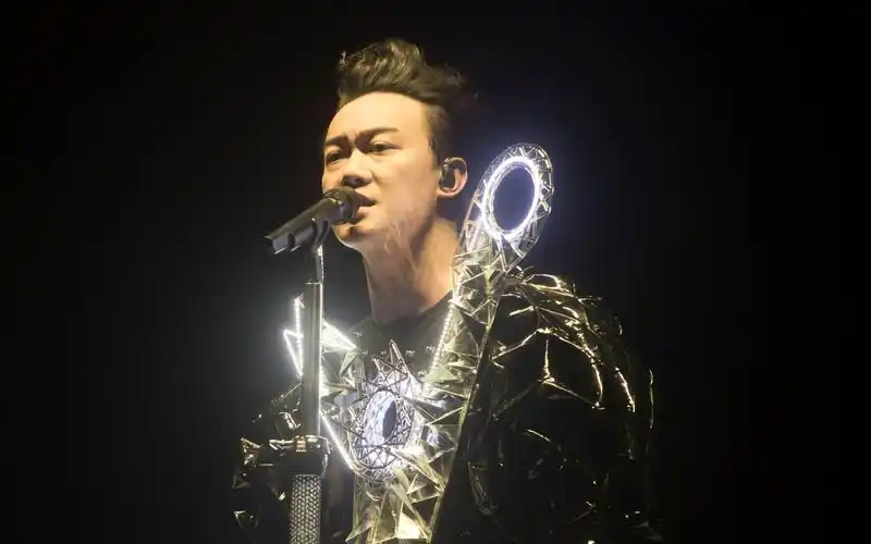 陈奕迅清唱《那一夜有沒有說》结尾高音头皮发麻