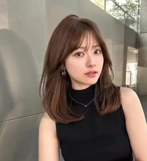 2023秋流行的6款中短发,超显脸小提气质|发型|刘海|直发|中长发_网易