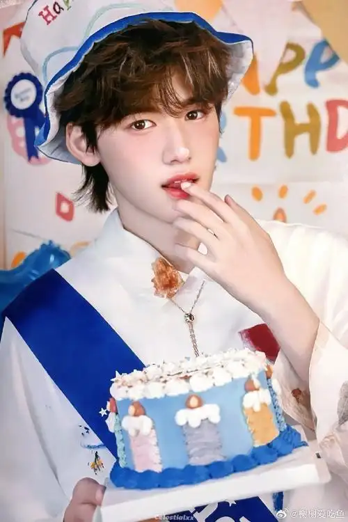 比耶告白宋亚轩##宋亚轩壁纸