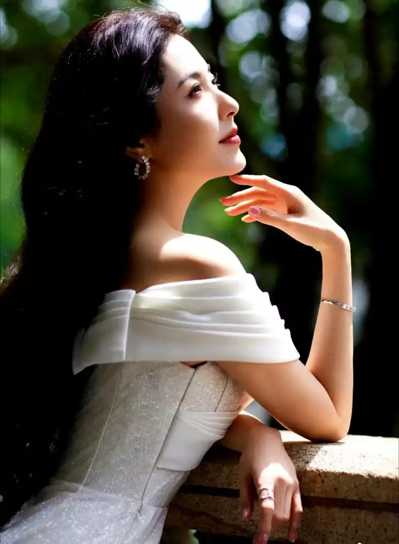 曾黎#  曾黎照片