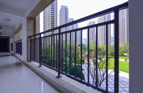 铝合金阳台护栏 小区别墅阳台栏杆 楼顶楼台栅栏 阳台防护栏栏杆