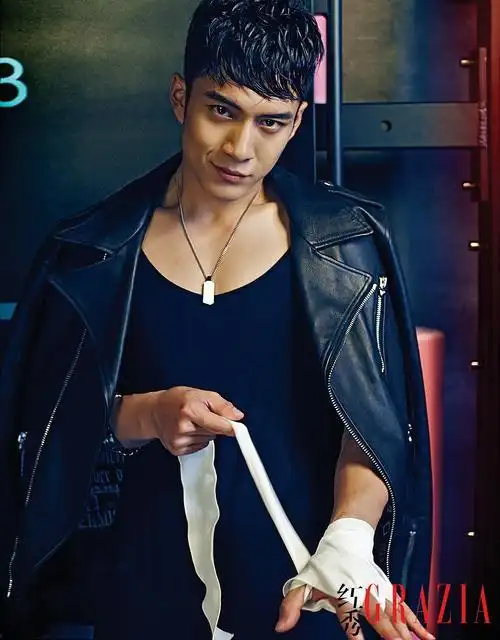 韩东君运动湿身性感撩人写真