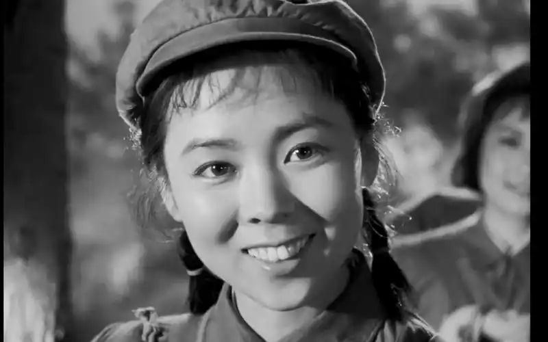 老戚电影 银幕经典《英雄儿女》片段