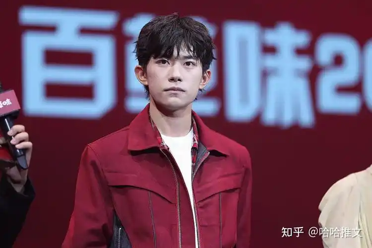 易烊千玺挑战青年康熙:历史剧表演必须复制经典吗?