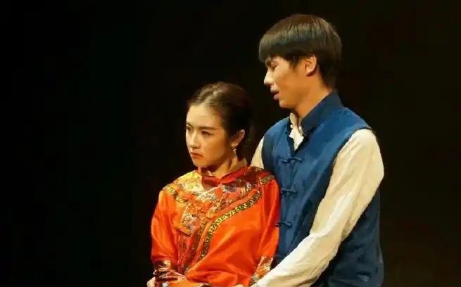 李兰迪话剧舞台亲罗一舟