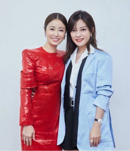 赵薇林心如罕见同框两人状态太好了端庄和大气的魅力很撩人
