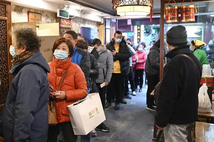 城事头一遭元宵节七宝古镇的汤圆店吃不到热汤圆