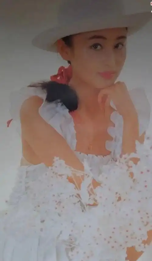 陈红还未出名时因美貌出众拍了很多挂历8幅罕见挂历照