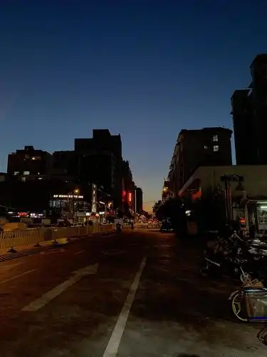 傍晚的街道我很喜欢