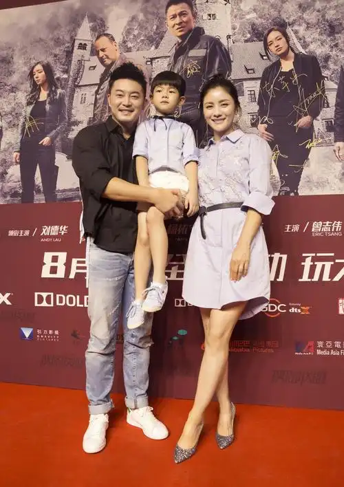 沙溢妻子胡可,身高164cm,43岁身材丰满有韵味,演技精湛!