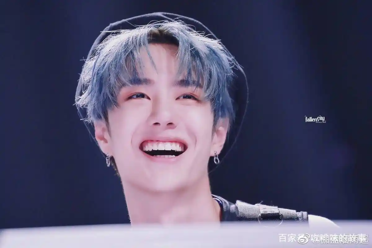 王一博创造101造型合集啵啵导师的每个造型和妆面都超级惊艳啊