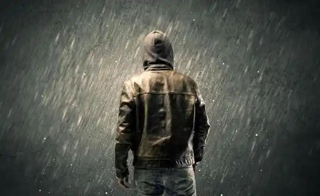 在雨中跑着比走着要经受更多的淋雨