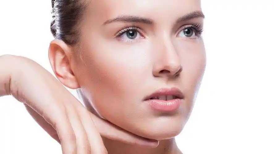 欧美人面部皮肤太松了想做拉皮手术,改善效果好不好?