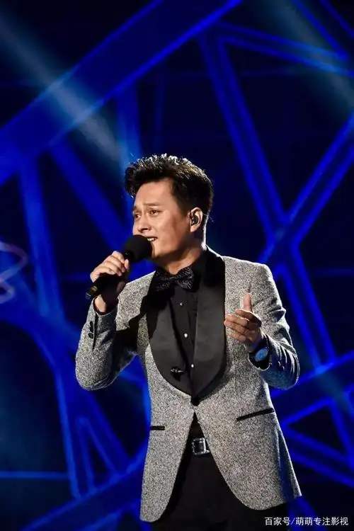 从草根到家喻户晓的明星再到背负骂名云飞到底经历了什么