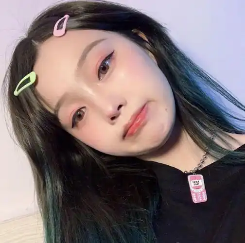 ins个性美女头像