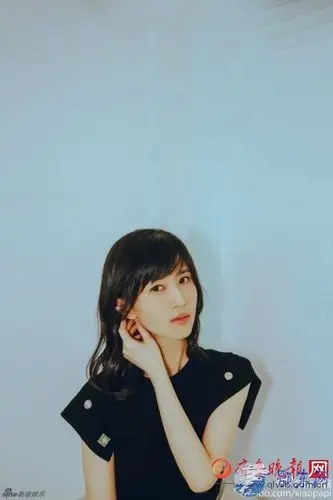 陈赫前妻许婧夕阳下唯美绽放高晓松前妻夕又米一改阴郁气质 阳光明媚