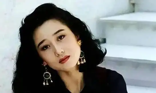 李连杰周润发一生合作因为妻子利智曾被他欺负过看完你就懂了