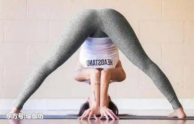 坚持4个瑜伽动作练习,锲而不舍,练出漂亮人鱼线