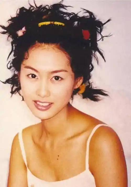 朱茵的珍贵老照片,你见过5张就算我输_紫霞_侵袭_岁月