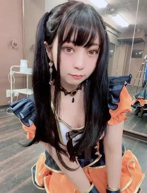 日本美少女星内真美福利图 黑丝美腿根本抵挡不住