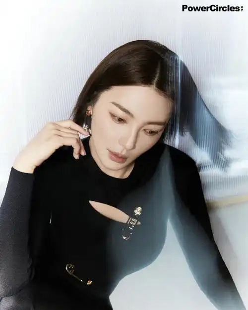 路人镜头下的张雨绮身材