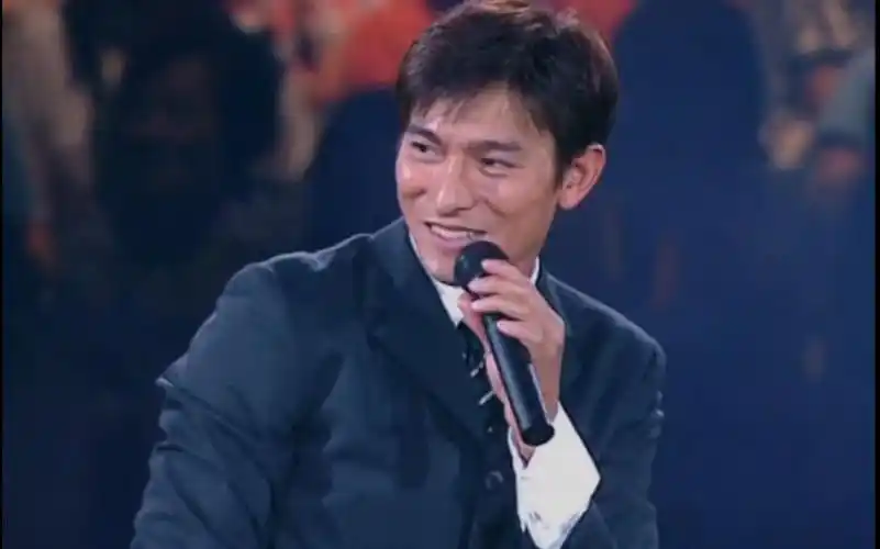 刘德华.-.[96反转红馆.倒转地球.].演唱会._哔哩哔哩_bilibili