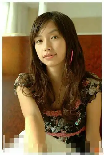 baby早年照片爆出来被打脸不仅仅是整容还有这个