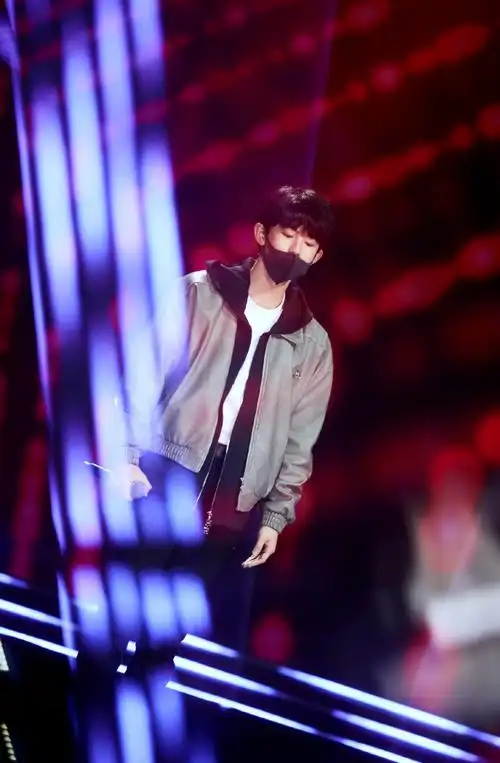 郭俊辰超话聚焦光影,唱响经典之声.