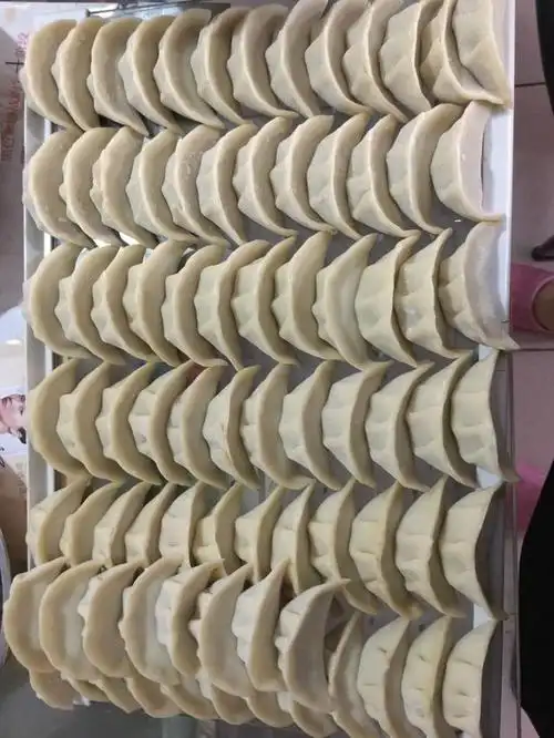 自己包的饺子