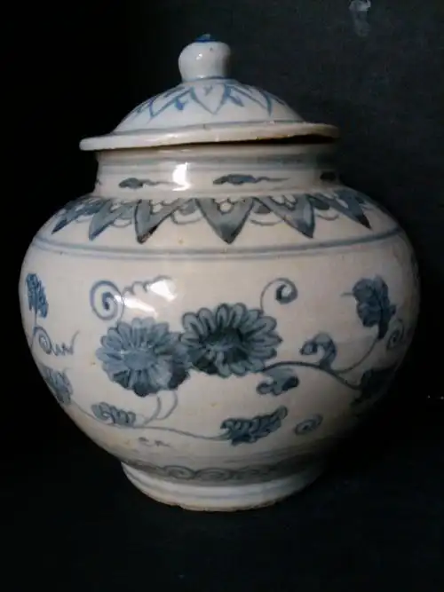 明黑暗期青花小罐