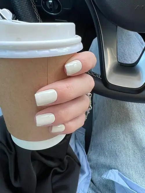夏日清爽纯色奶白色美甲72