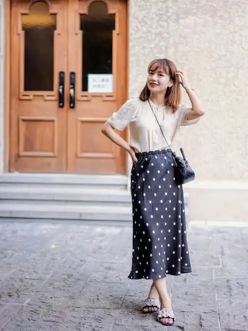 155小个子夏日穿搭超级清凉的波点半身裙