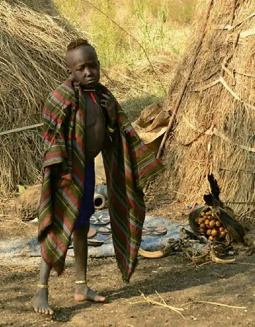 走进原始部落一一残酷的盘唇族 - 美篇