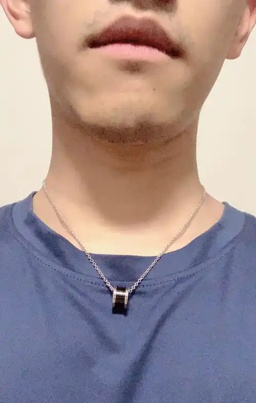别致的宝格丽男士项链,给你别致的魅力