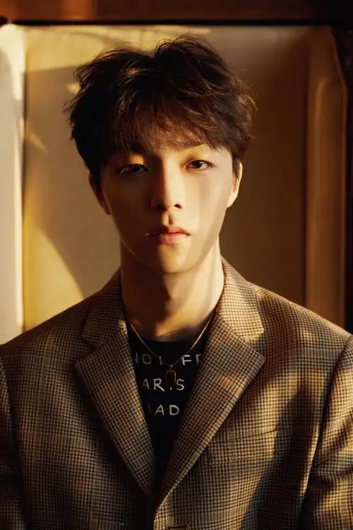 陈立农休闲正装利落写真图片29