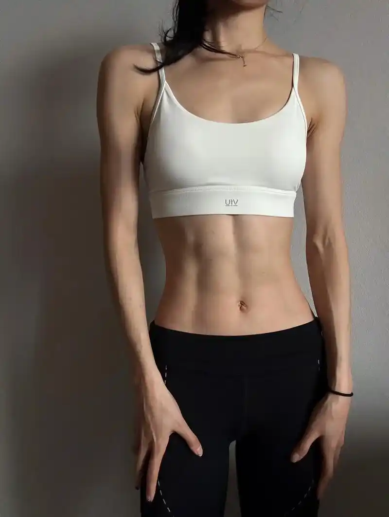 因为热爱所以坚持78.#自律 #健身 #腹肌 #享受运动带来的 - 抖音