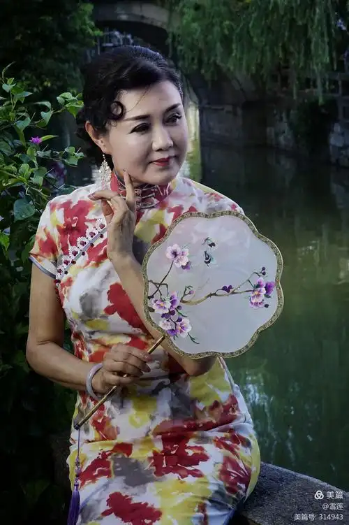 古镇旗袍秀 - 美篇