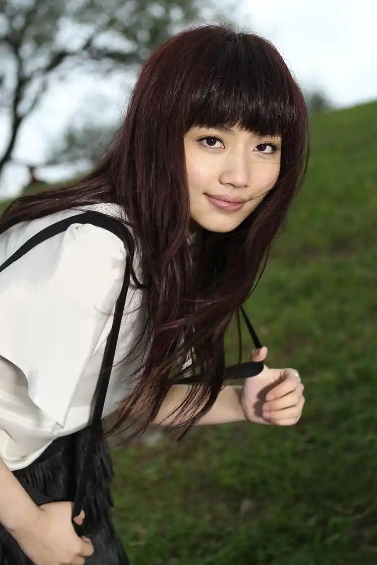 刘惜君:音乐才华 刘惜君,中国内地流行乐女歌手和音乐制作人,音乐才华